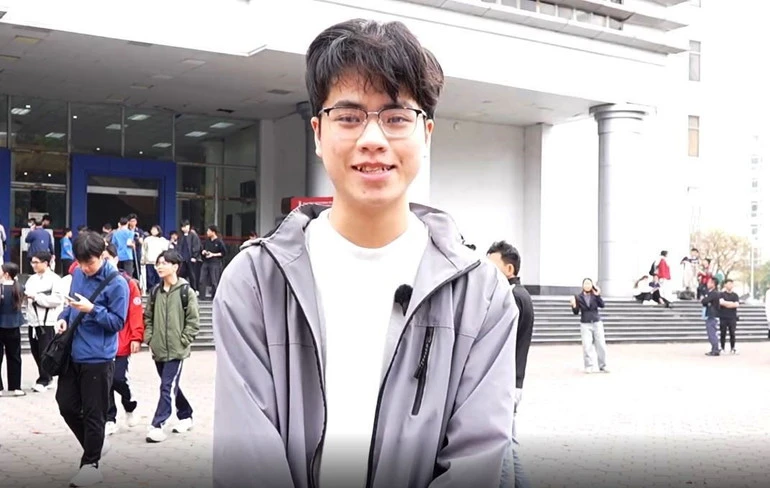 Ứng dụng công nghệ hiện đại vào kỳ thi đánh giá tư duy của Đại học Bách khoa Hà Nội Ứng dụng công nghệ hiện đại vào kỳ thi đánh giá tư duy của Đại học Bách khoa Hà Nội