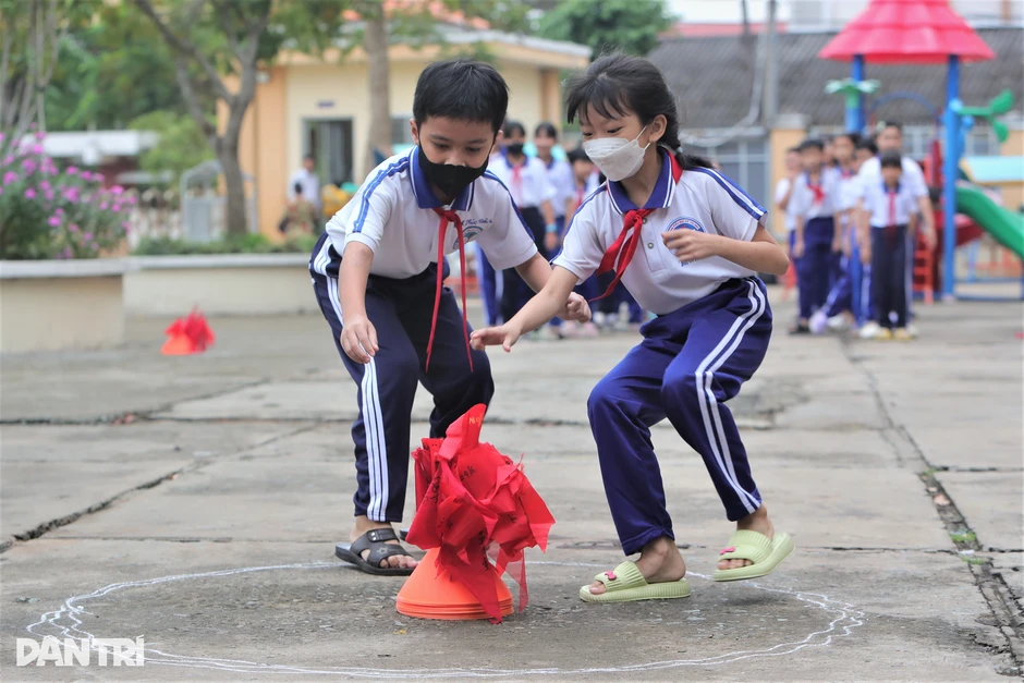 Ứng phó "chảo lửa", trường học TPHCM xem xét đổi thời khoá biểu Ứng phó "chảo lửa", trường học TPHCM xem xét đổi thời khoá biểu