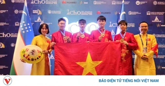 Việt Nam bội thu huy chương tại Olympic quốc tế: 4 HCV Hóa học, 4 HCB Sinh học