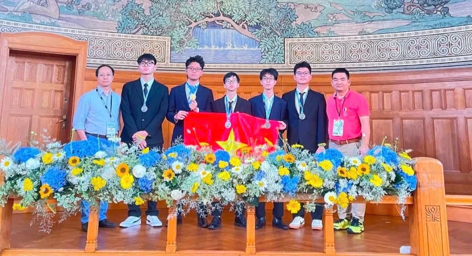Việt Nam đoạt 5 huy chương tại Olympic Vật lý châu Âu Việt Nam đoạt 5 huy chương tại Olympic Vật lý châu Âu