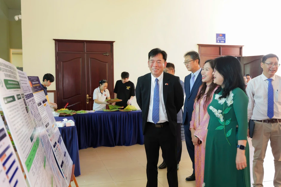 Việt Nam-Hàn Quốc đẩy mạnh hợp tác nghiên cứu, phát triển và đào tạo nguồn nhân lực chất lượng cao Việt Nam-Hàn Quốc đẩy mạnh hợp tác nghiên cứu, phát triển và đào tạo nguồn nhân lực chất lượng cao