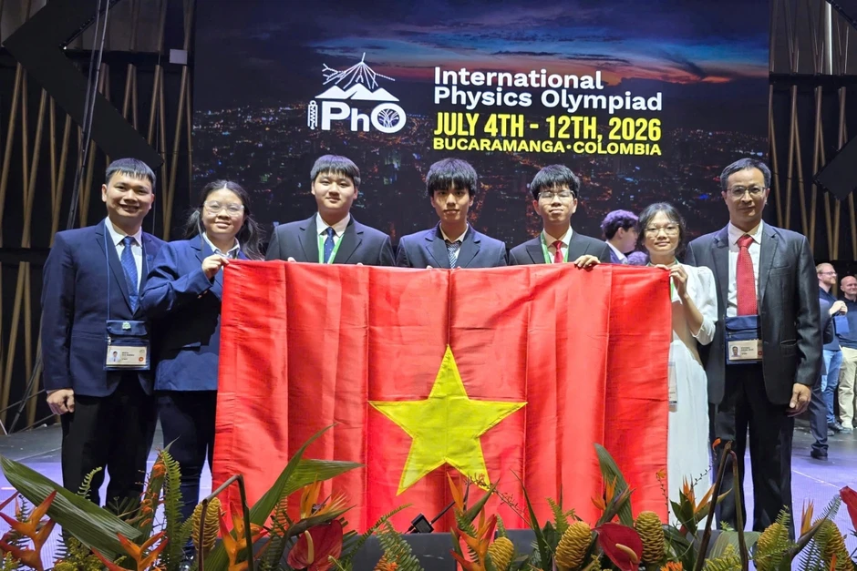 Việt Nam lập kỷ lục với 4 HCV tại Olympic Vật lý quốc tế 2026 Việt Nam lập kỷ lục với 4 HCV tại Olympic Vật lý quốc tế 2026