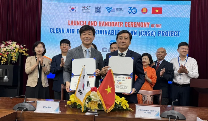 Việt Nam nhận trạm quan trắc chất lượng không khí từ Hàn Quốc Việt Nam nhận trạm quan trắc chất lượng không khí từ Hàn Quốc