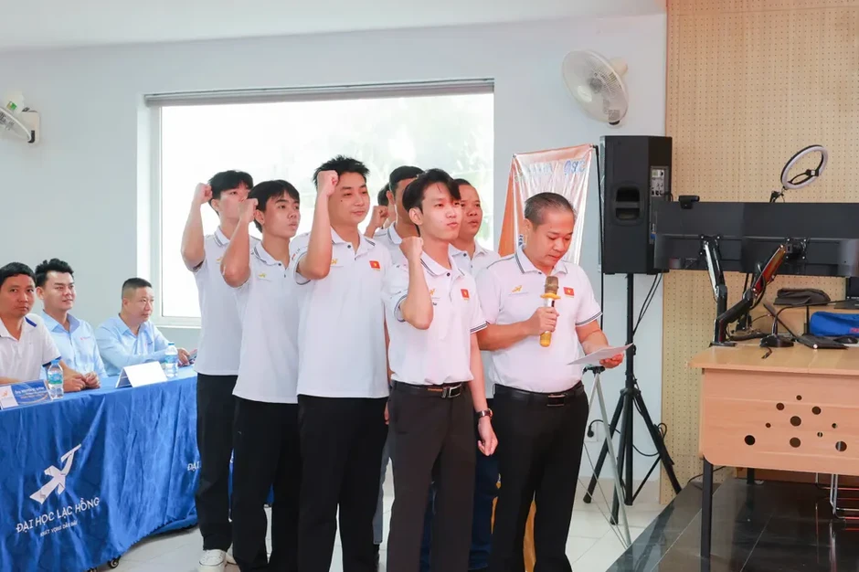Việt Nam tổ chức lễ xuất quân tham dự đấu trường Robocon châu Á - Thái Bình Dương