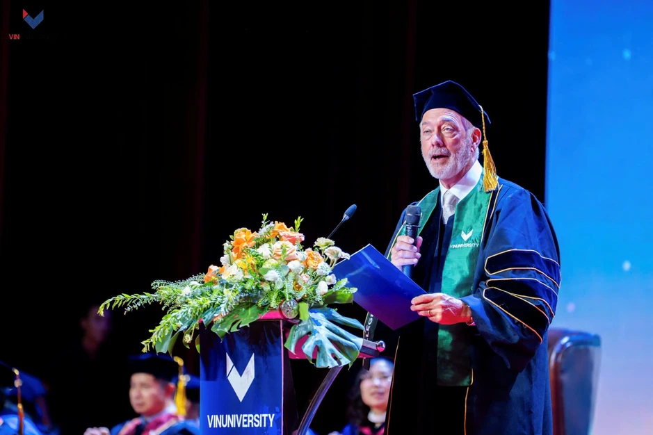 VinUni và UPenn: Từ hỗ trợ kỹ thuật đến đối tác bình đẳng VinUni và UPenn: Từ hỗ trợ kỹ thuật đến đối tác bình đẳng