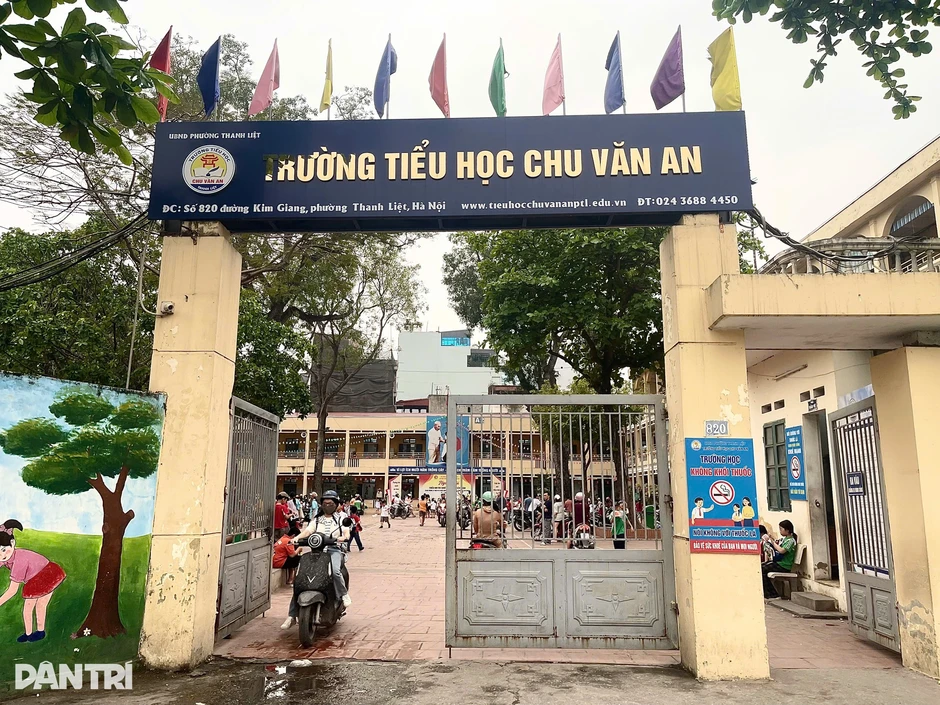 Vụ 300 tấn thịt lợn bệnh: Phụ huynh "chết lặng", dặn con chỉ được ăn rau Vụ 300 tấn thịt lợn bệnh: Phụ huynh "chết lặng", dặn con chỉ được ăn rau