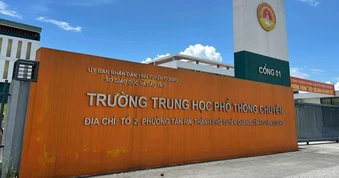 Vụ dải điểm toán hiếm gặp ở Tuyên Quang: Giáo viên trường không tham gia coi thi