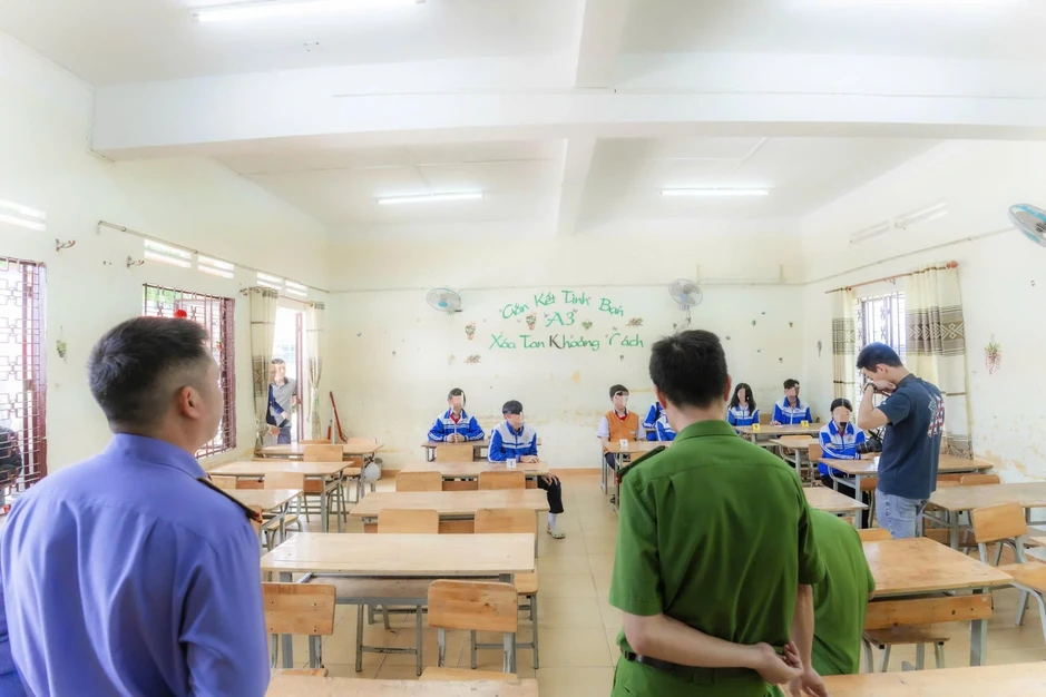 Vụ học sinh bị bạo lực học đường: Khởi tố vụ án, bị can Vụ học sinh bị bạo lực học đường: Khởi tố vụ án, bị can