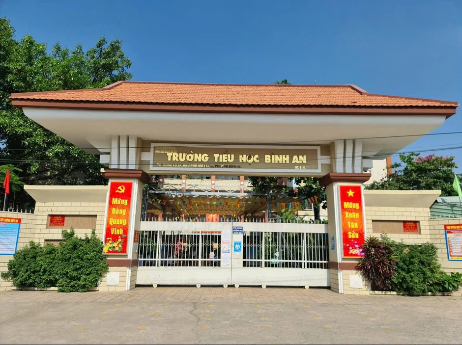Vụ học sinh lớp 1 nghi bị bạo lực học đường: Chủ tịch UBND phường Đông Hòa nói gì? Vụ học sinh lớp 1 nghi bị bạo lực học đường: Chủ tịch UBND phường Đông Hòa nói gì?