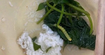 Vụ nhiều “vật thể lạ” trong thức ăn sinh viên: Xác nhận bát canh có sâu