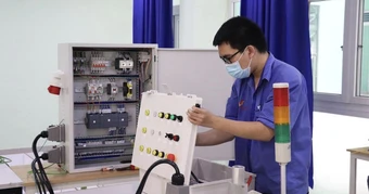 Vụ tạm thu học phí: Trường CĐ Lý Tự Trọng TP.HCM cập nhật tiến độ hoàn trả