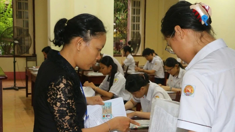 Vướng mắc xét tuyển bằng IELTS, Đại học Huế báo cáo Bộ Vướng mắc xét tuyển bằng IELTS, Đại học Huế báo cáo Bộ
