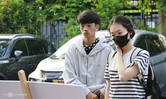 Vượt hàng trăm km về TP HCM 'săn' suất học trường Sư phạm