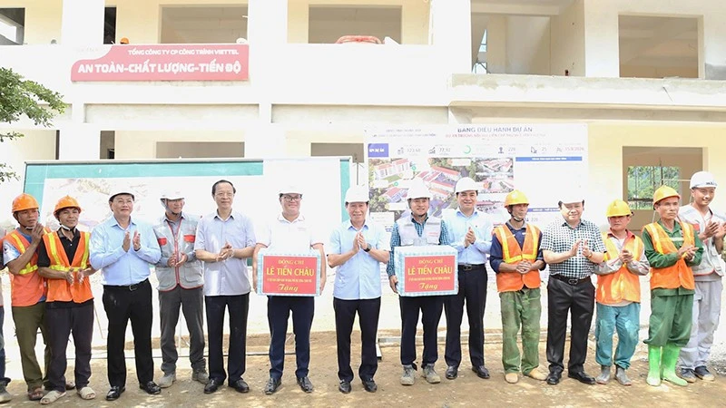 Vượt khó, bảo đảm hoàn thành, đưa ngôi trường liên cấp ở Yên Khương vào sử dụng Vượt khó, bảo đảm hoàn thành, đưa ngôi trường liên cấp ở Yên Khương vào sử dụng