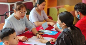 Vượt qua rào cản, làm chủ môi trường số