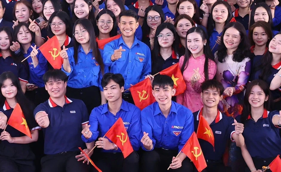 Xây dựng nền quản trị quốc gia hiện đại từ đào tạo và tư vấn chính sách công Xây dựng nền quản trị quốc gia hiện đại từ đào tạo và tư vấn chính sách công