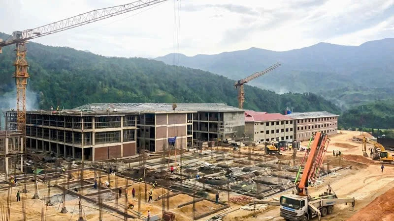 Xây trường nơi biên cương Tổ quốc