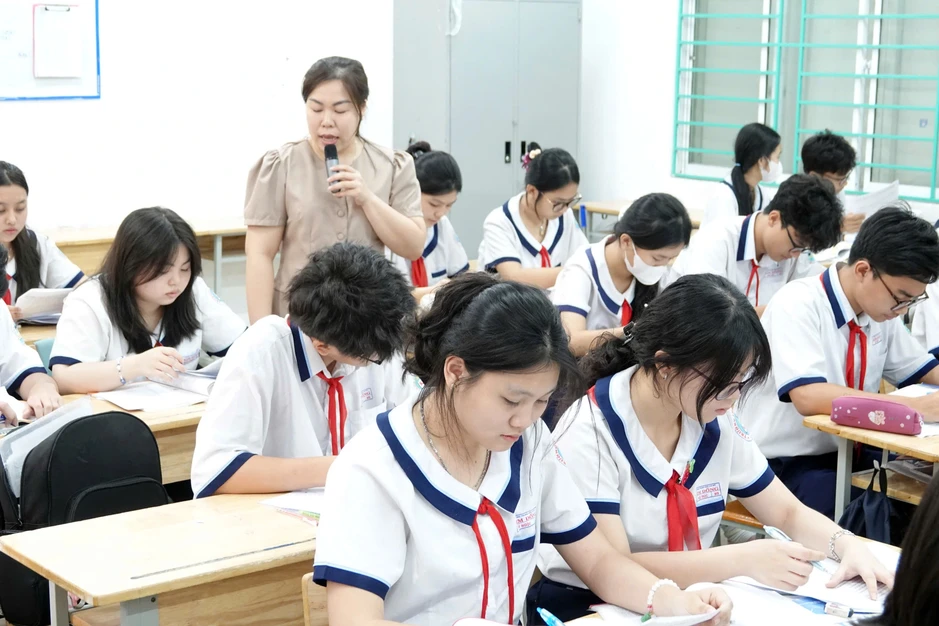 Xét tuyển vào lớp 10: TP.HCM từng thực hiện và học sinh bỏ học nhiều! Xét tuyển vào lớp 10: TP.HCM từng thực hiện và học sinh bỏ học nhiều!