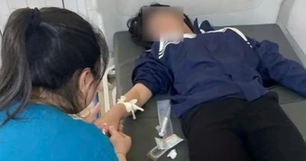 Yêu cầu báo cáo khẩn vụ nữ sinh lớp 7 nhập viện nghi do uống thuốc sâu