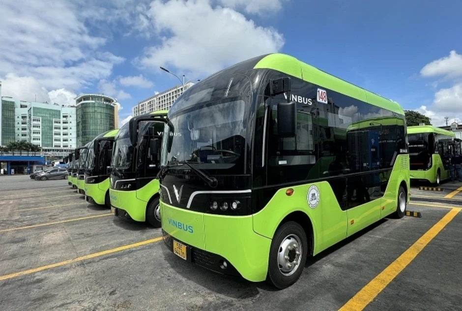 9 tuyến buýt ở TP HCM chuyển sang xe điện từ 1/3