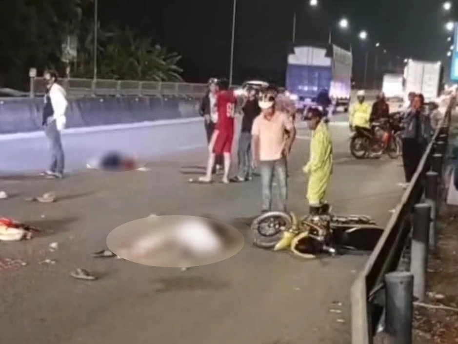 Ba cha con thương vong sau vụ va chạm trên quốc lộ Ba cha con thương vong sau vụ va chạm trên quốc lộ