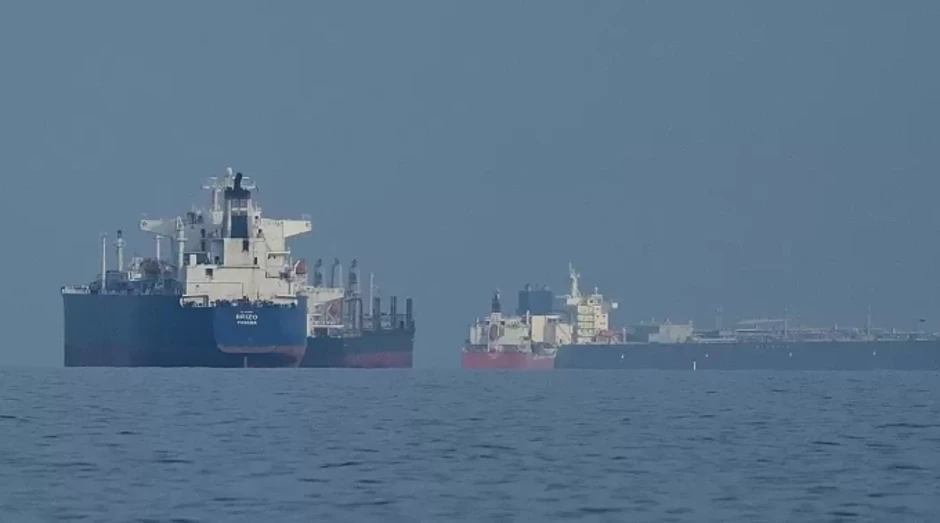 Ba tàu muốn đổi sang quốc tịch Việt Nam để được an toàn ở Trung Đông Ba tàu muốn đổi sang quốc tịch Việt Nam để được an toàn ở Trung Đông