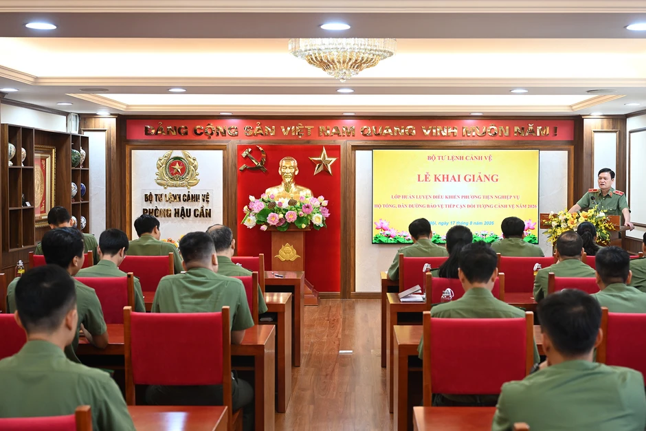 Bộ Tư lệnh Cảnh vệ mở lớp huấn luyện kỹ năng cho lái xe hộ tống, dẫn đường Bộ Tư lệnh Cảnh vệ mở lớp huấn luyện kỹ năng cho lái xe hộ tống, dẫn đường