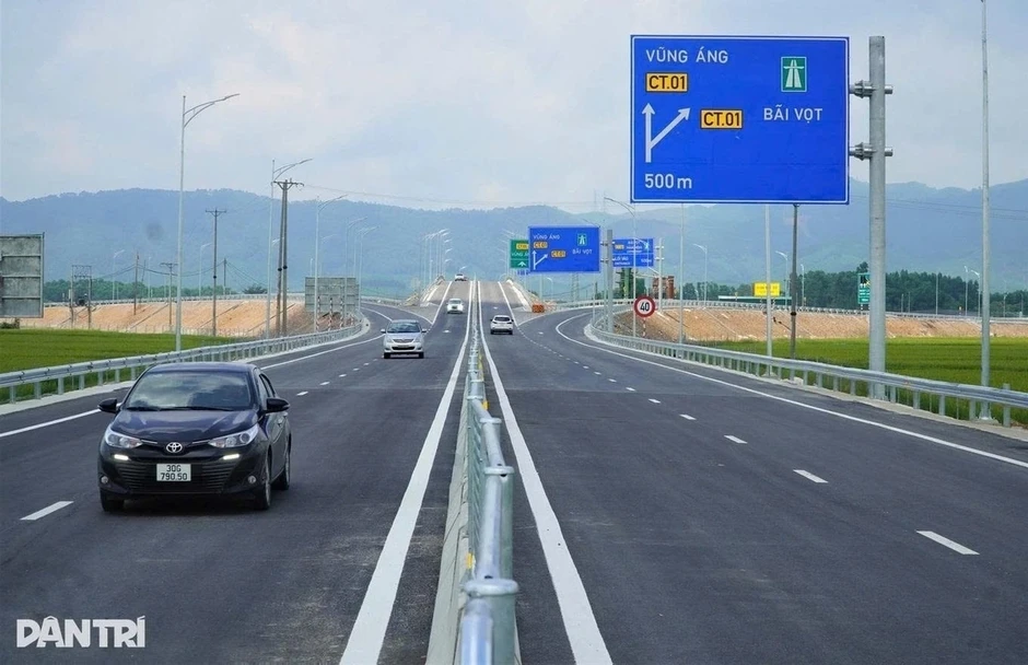 Bộ Xây dựng trả lời phản ánh của cử tri liên quan dự án cao tốc Bắc - Nam