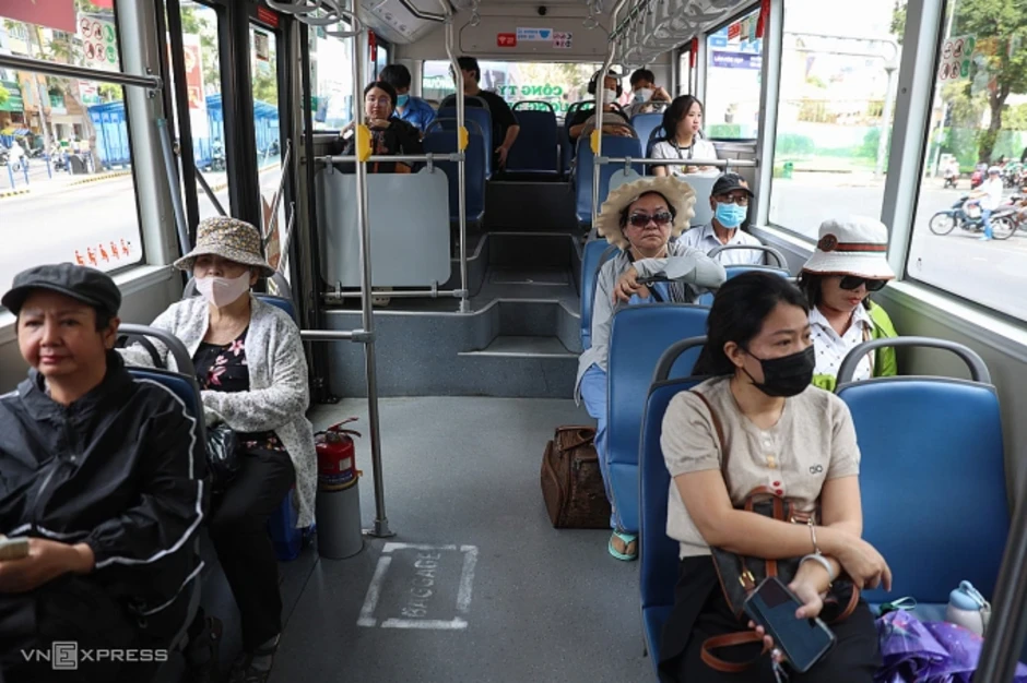 Buýt mini đón khách theo nhu cầu có phù hợp với TP HCM? Buýt mini đón khách theo nhu cầu có phù hợp với TP HCM?