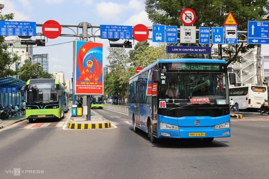 Buýt mini đón khách theo nhu cầu có phù hợp với TP HCM? Buýt mini đón khách theo nhu cầu có phù hợp với TP HCM?