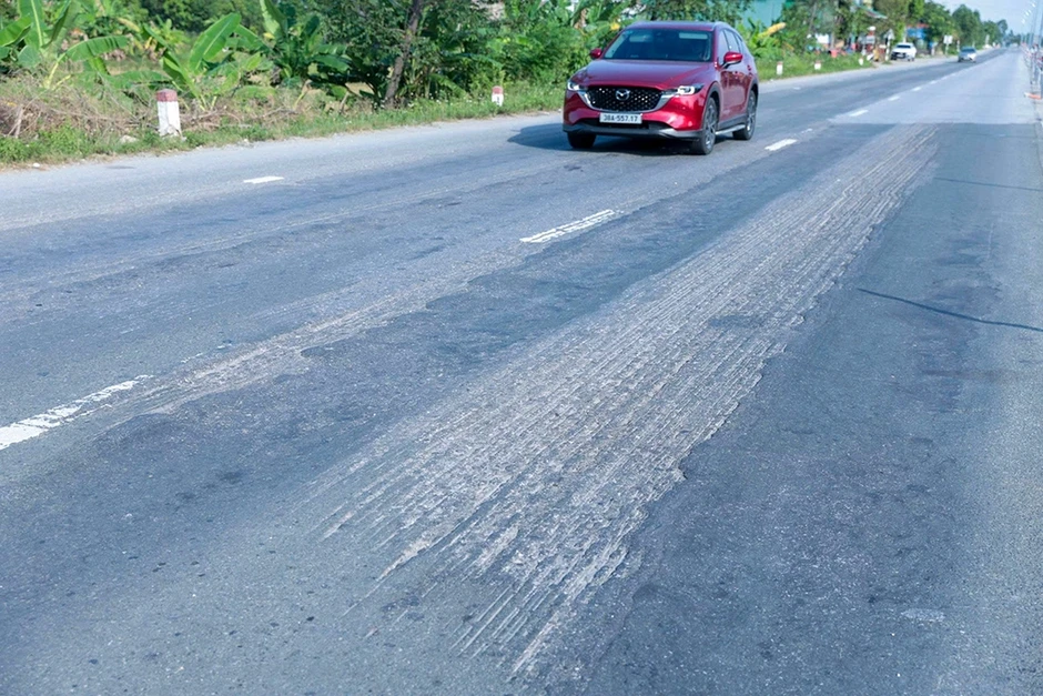 Cần hơn 600 tỷ đồng sửa đường qua BOT Bến Thủy Cần hơn 600 tỷ đồng sửa đường qua BOT Bến Thủy