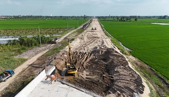 Cao tốc trục ngang miền Tây thiếu hơn 3 triệu m3 cát