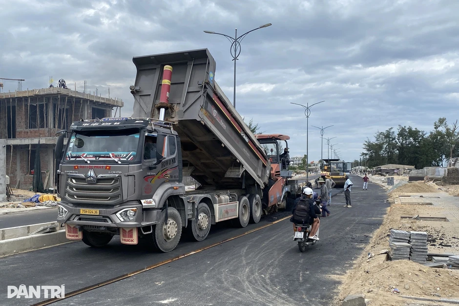 Cầu vượt cửa biển dài nhất miền Trung chuẩn bị về đích Cầu vượt cửa biển dài nhất miền Trung chuẩn bị về đích