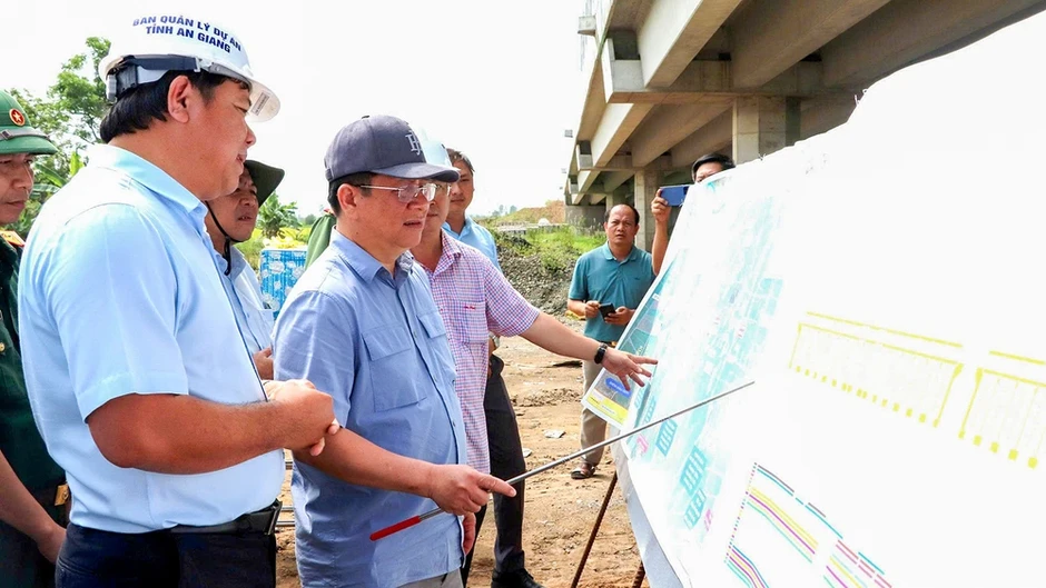 Chủ tịch An Giang: Không lấy lý do giá đá tăng để làm chậm tiến độ cao tốc Chủ tịch An Giang: Không lấy lý do giá đá tăng để làm chậm tiến độ cao tốc