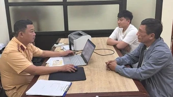 Chưa có giấy phép lái xe vẫn điều khiển xe cứu thương