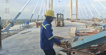 Công trường “đuối sức” vì thiếu vật liệu xây dựng