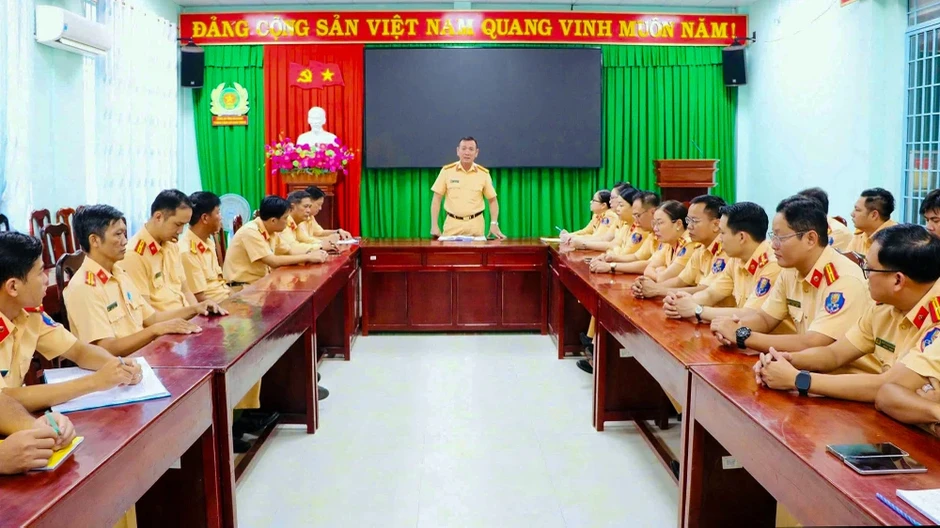 CSGT An Giang ra quân bảo đảm trật tự, an toàn giao thông dịp lễ 30-4