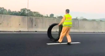 CSGT cảnh báo 'bẫy' vô hình trên cao tốc có thể gây tai nạn bất ngờ