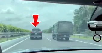 CSGT lái mẫu cách đi tại làn đường vượt xe trên cao tốc