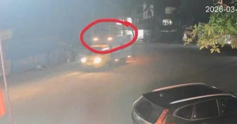 CSGT truy vết tài xế ô tô gây tai nạn làm chết người rồi bỏ trốn