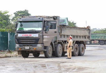 Cục CSGT mạnh tay xử lý 'hung thần' xe ben