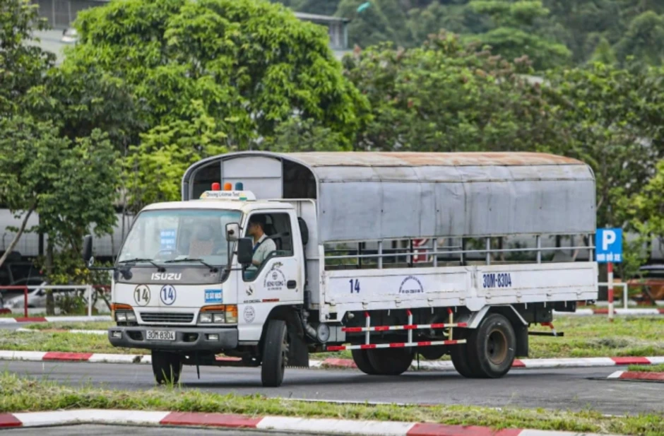 Cục CSGT sẽ đề xuất nội dung sát hạch lái xe chặt chẽ hơn Cục CSGT sẽ đề xuất nội dung sát hạch lái xe chặt chẽ hơn