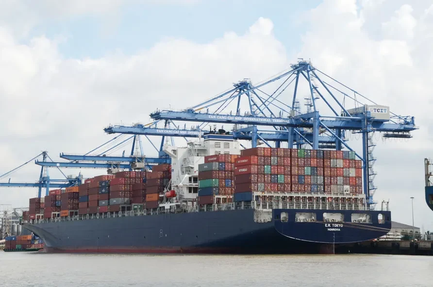 Cước vận tải container nội địa tăng mạnh do áp lực nhiên liệu Cước vận tải container nội địa tăng mạnh do áp lực nhiên liệu