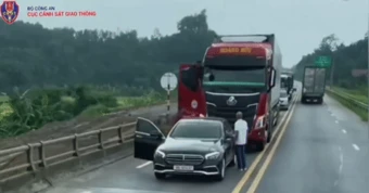 Danh tính nam tài xế dừng Mercedes giữa cao tốc để 'phân bua'