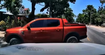 Danh tính tài xế xe bán tải quay đầu ‘né’ chốt CSGT gây xôn xao