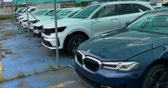 Đấu giá 7 ô tô BMW, Mazda bị ngập tận nóc: Không ai đăng ký mua