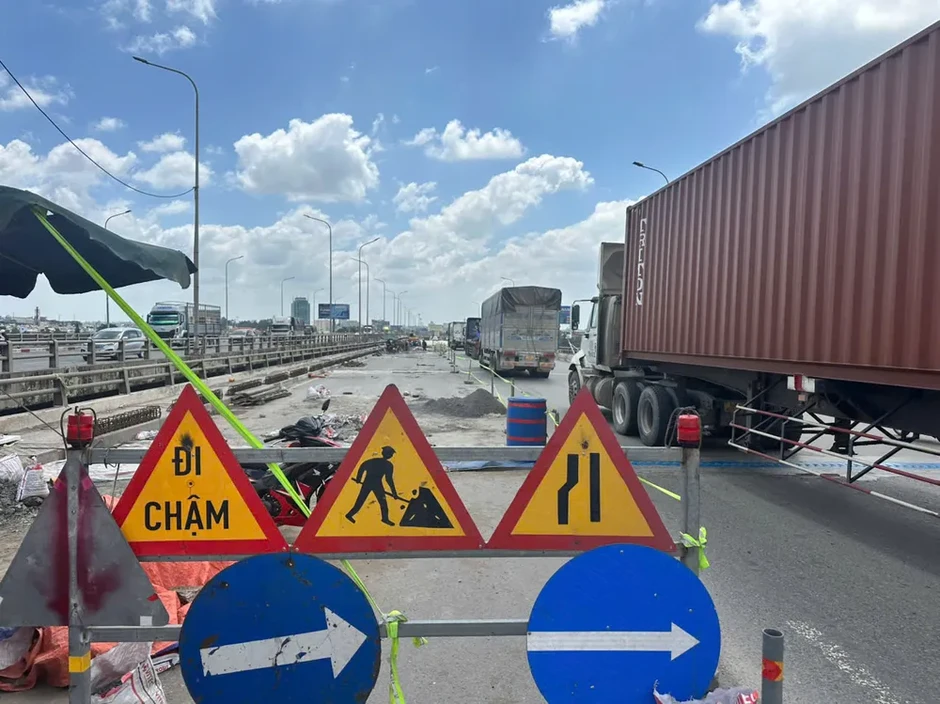 Đẩy nhanh tiến độ sửa chữa cầu Đồng Nai và quốc lộ 51 Đẩy nhanh tiến độ sửa chữa cầu Đồng Nai và quốc lộ 51