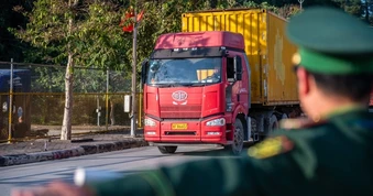 Đề xuất loạt giải pháp tháo gỡ tình trạng thiếu lái xe hạng nặng, container