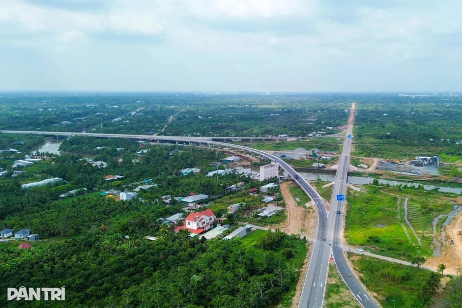 Đề xuất xây cầu Cần Thơ 2 có đường sắt bên dưới, cao tốc ở tầng trên Đề xuất xây cầu Cần Thơ 2 có đường sắt bên dưới, cao tốc ở tầng trên