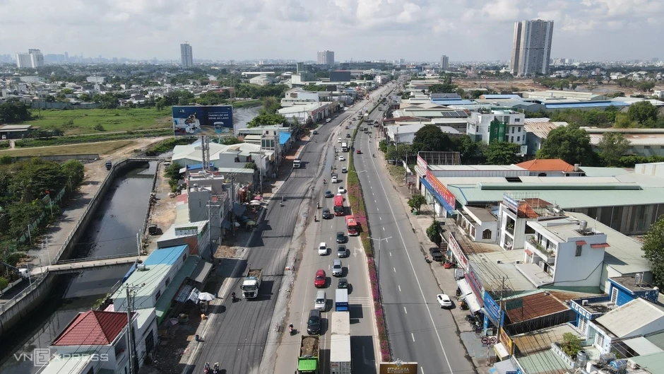 Diện mạo quốc lộ 13 nối TP HCM - B&igrave;nh Dương sau mở rộng 8 l&agrave;n xe